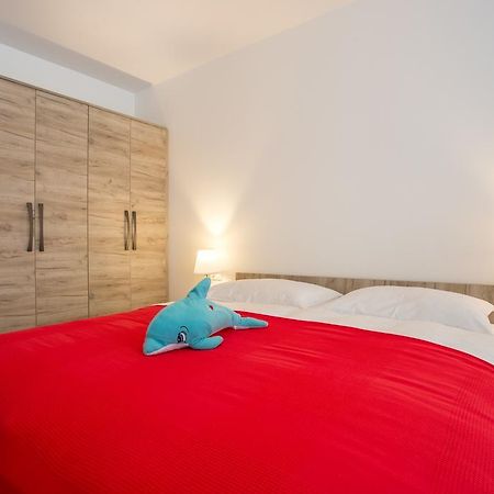 Apartments Viktorija Baška Eksteriør bilde