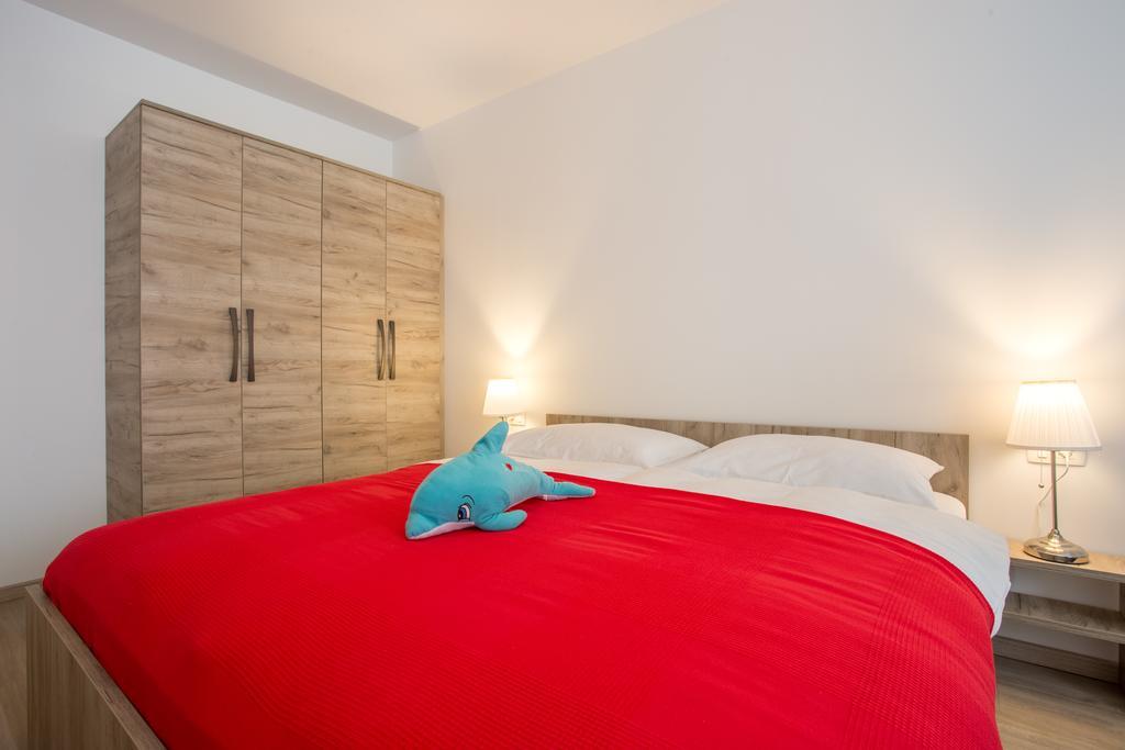 Apartments Viktorija Baška Eksteriør bilde