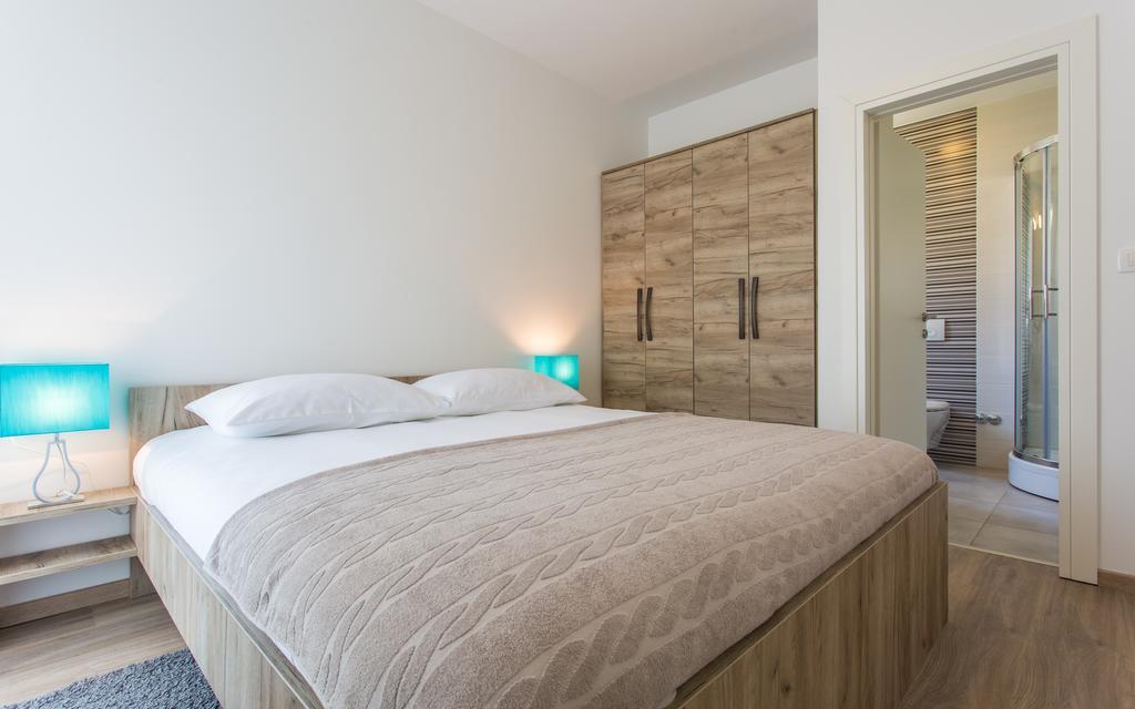 Apartments Viktorija Baška Eksteriør bilde
