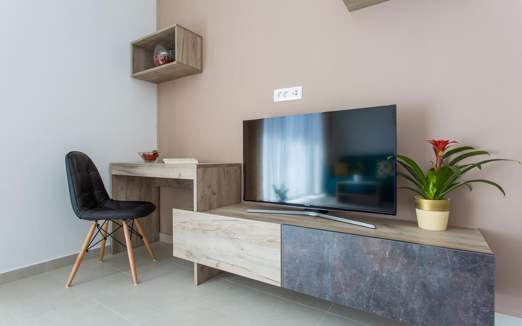 Apartments Viktorija Baška Eksteriør bilde