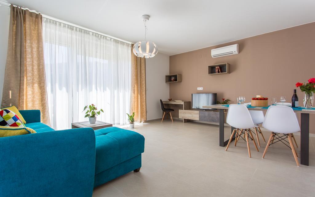 Apartments Viktorija Baška Eksteriør bilde