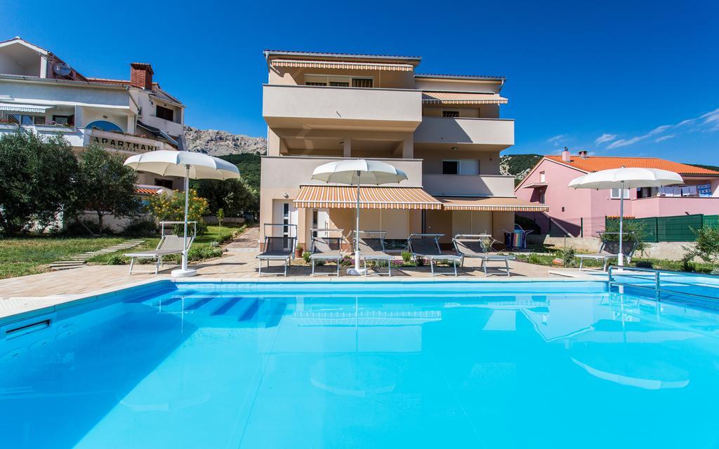 Apartments Viktorija Baška Eksteriør bilde